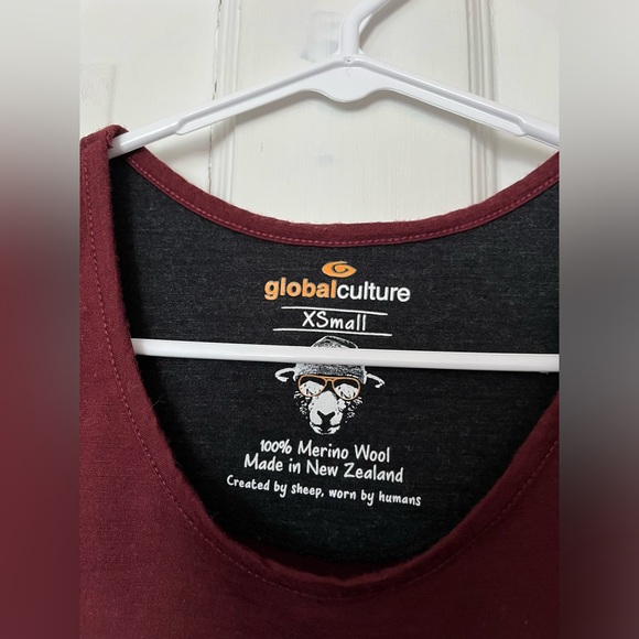 Global Culture Huia Short Sleeve Womens Merino T-Shirt - Picture 3 of 5